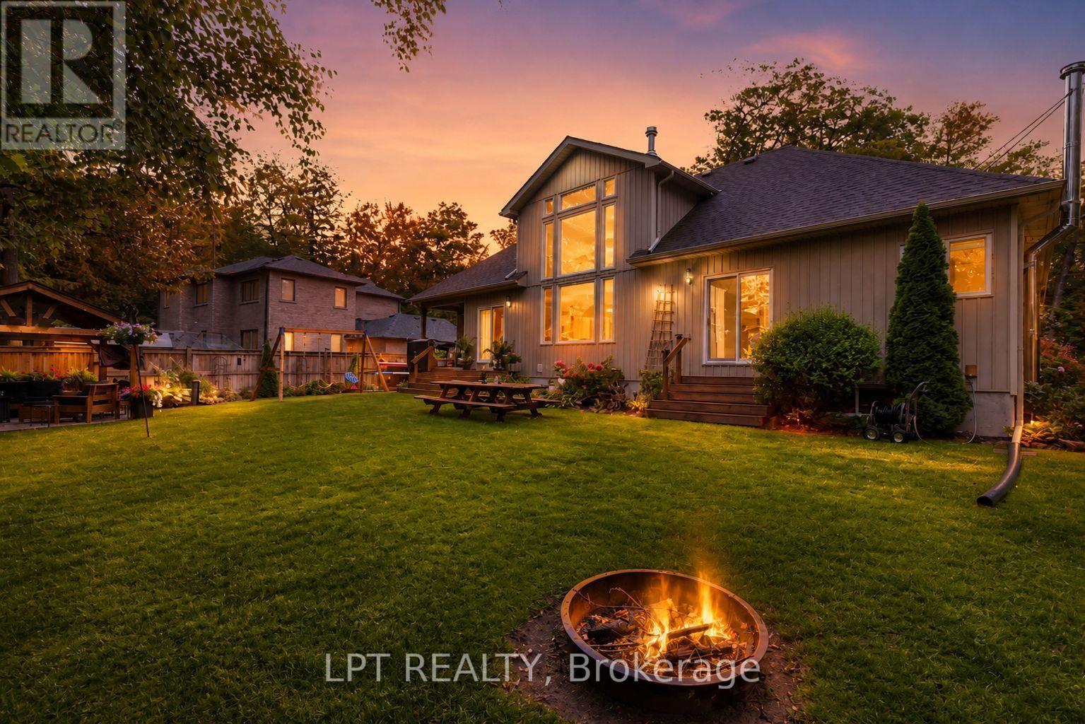 2 Birch Knoll Road, Georgina, Ontario  L0E 1R0 - Photo 3 - N13705454
