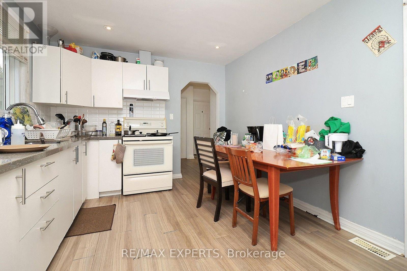 127 Whitney Avenue, Hamilton, Ontario  L8S 2G6 - Photo 8 - X13766644