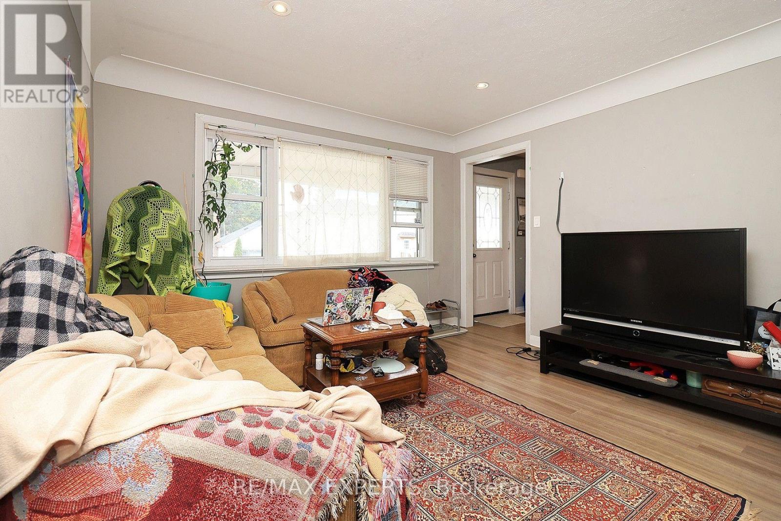 127 Whitney Avenue, Hamilton, Ontario  L8S 2G6 - Photo 5 - X13766644