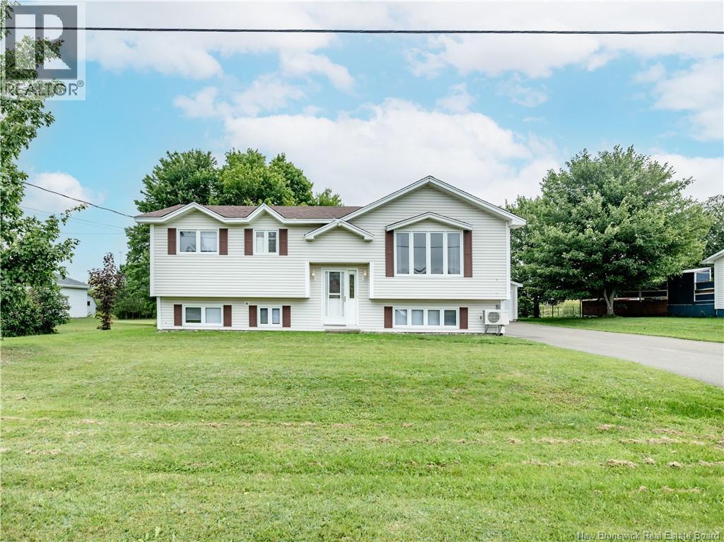 123 Acadie, Saint-Antoine, New Brunswick  E4V 1B5 - Photo 2 - NB146282