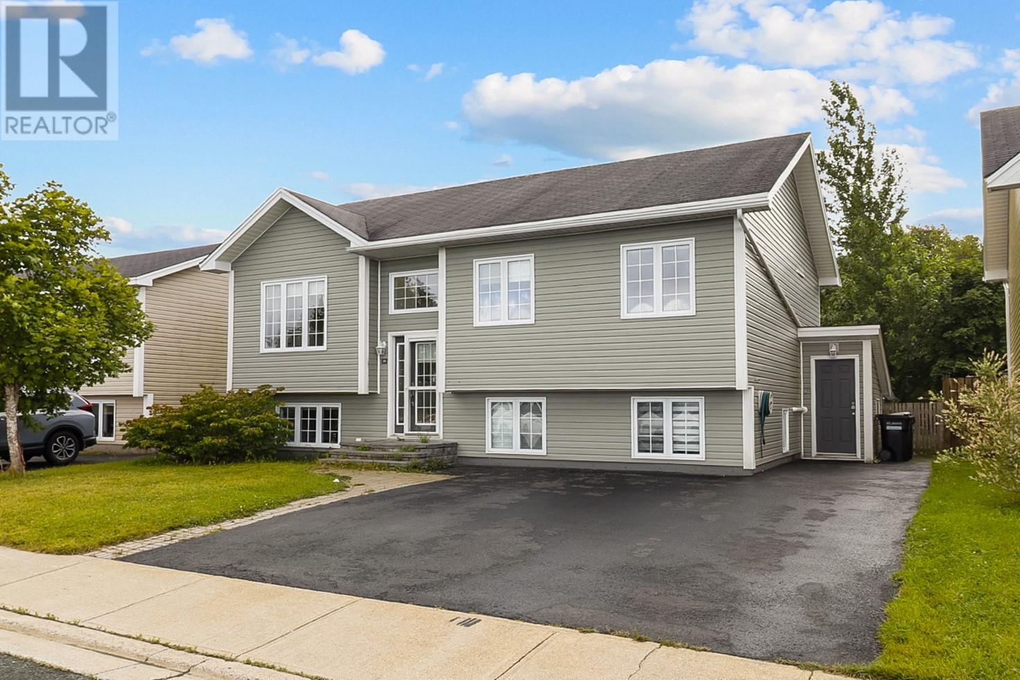 28 Cessna Street, St. John's — photo 2
