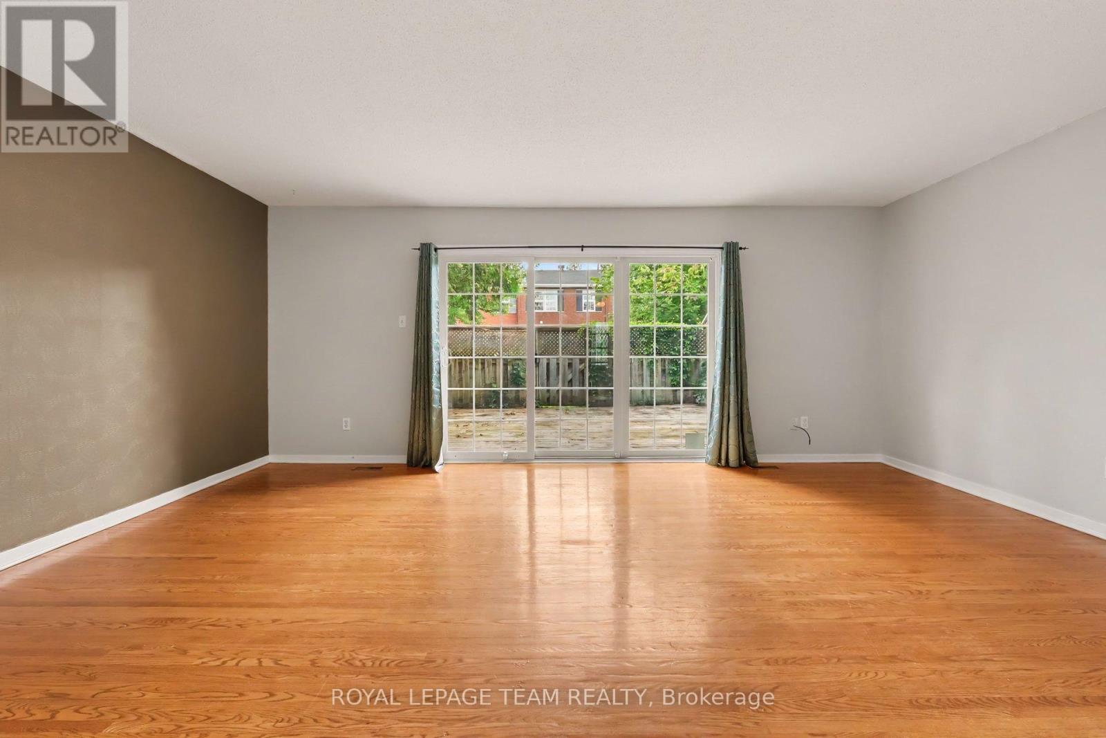 1377 Guthrie Street, Ottawa, Ontario  K2H 7B8 - Photo 4 - X13789620