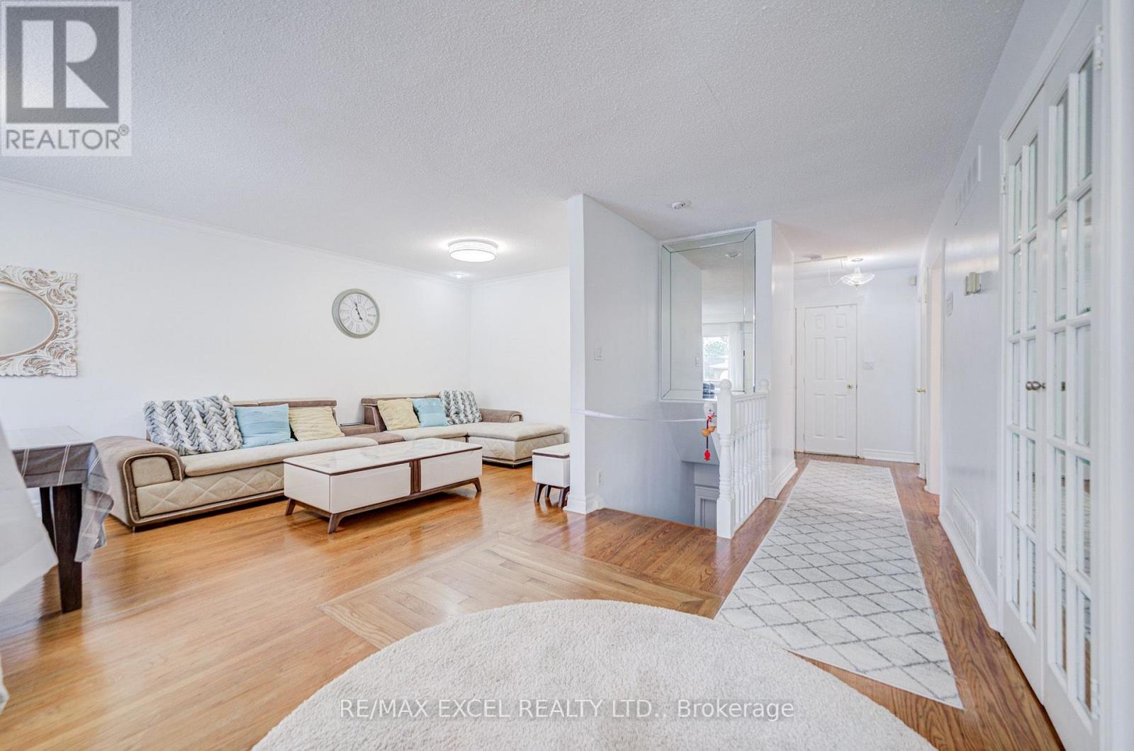 155 Edmonton Drive, Toronto (Pleasant View), Ontario  M2J 3X3 - Photo 3 - C13789680