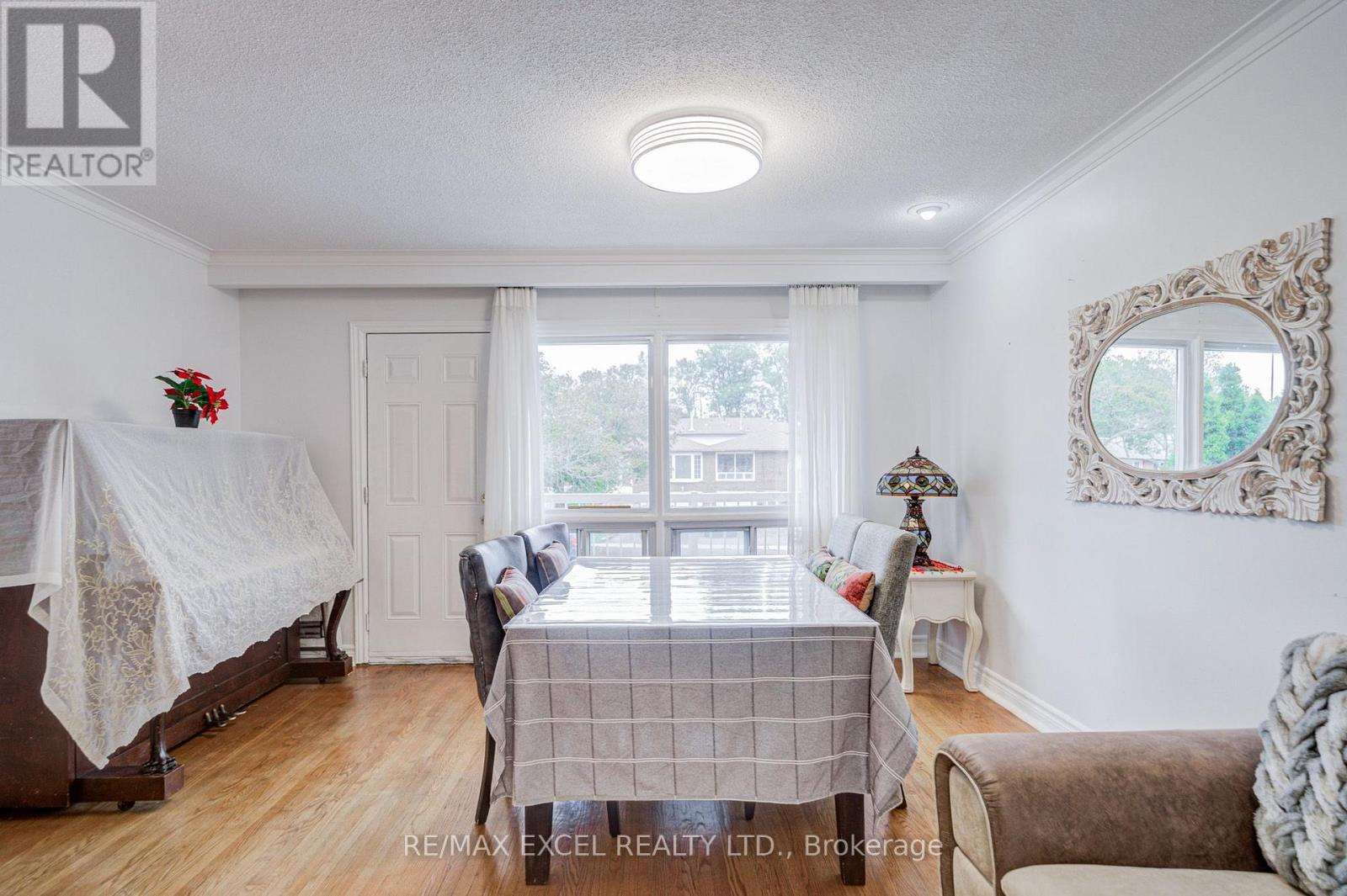 155 Edmonton Drive, Toronto (Pleasant View), Ontario  M2J 3X3 - Photo 7 - C13789680