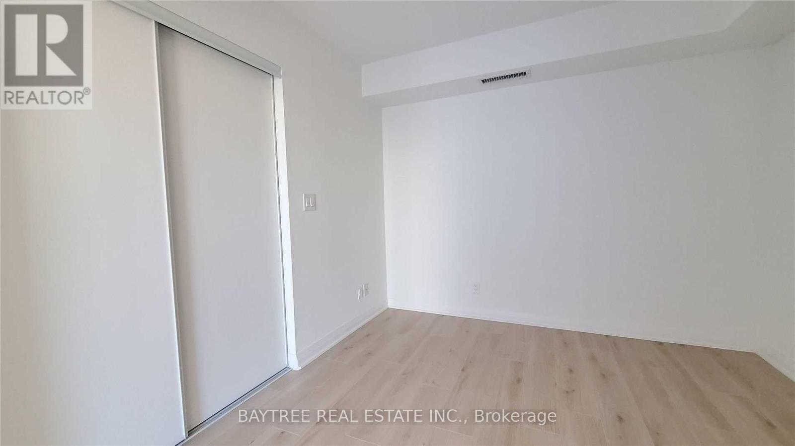 305 - 99 Foxbar Road, Toronto (Yonge-St. Clair), Ontario  M4V 2G5 - Photo 5 - C13789696