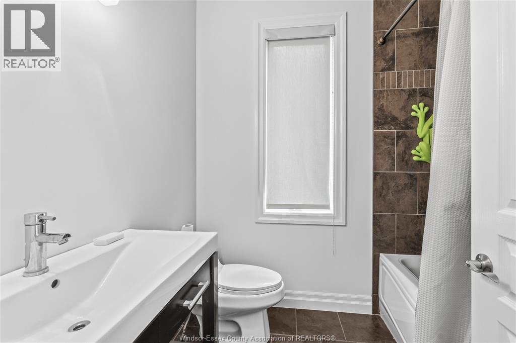 580 Superior, Lasalle, Ontario  N9J 3Z6 - Photo 18 - 26022739