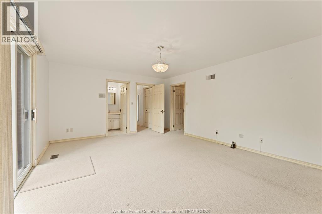 3696 Huntington Avenue, Windsor, Ontario  N9E 3N3 - Photo 20 - 26022627