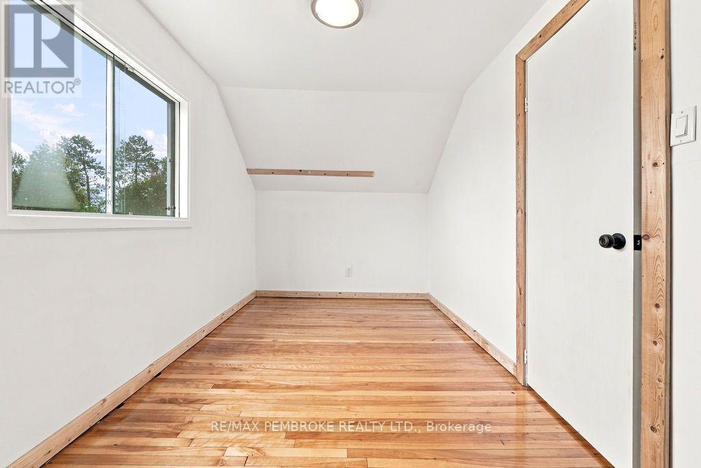 14 Summit Street, Deep River, Ontario  K0J 1P0 - Photo 36 - X13730488