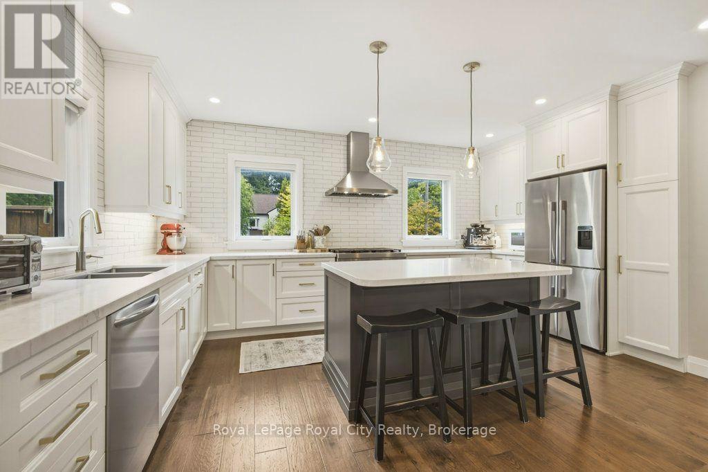 236 Stanley Street, Newmarket (Central Newmarket), Ontario  L3Y 4M9 - Photo 7 - N13789714