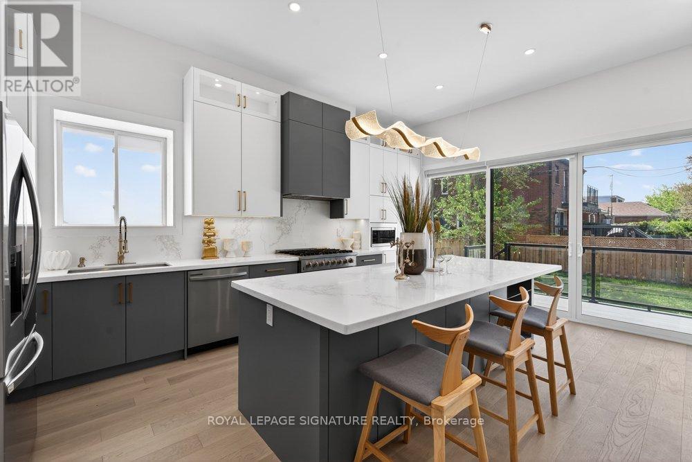 260 Dewhurst Boulevard N, Toronto, Ontario  M4J 3K8 - Photo 13 - E13789592