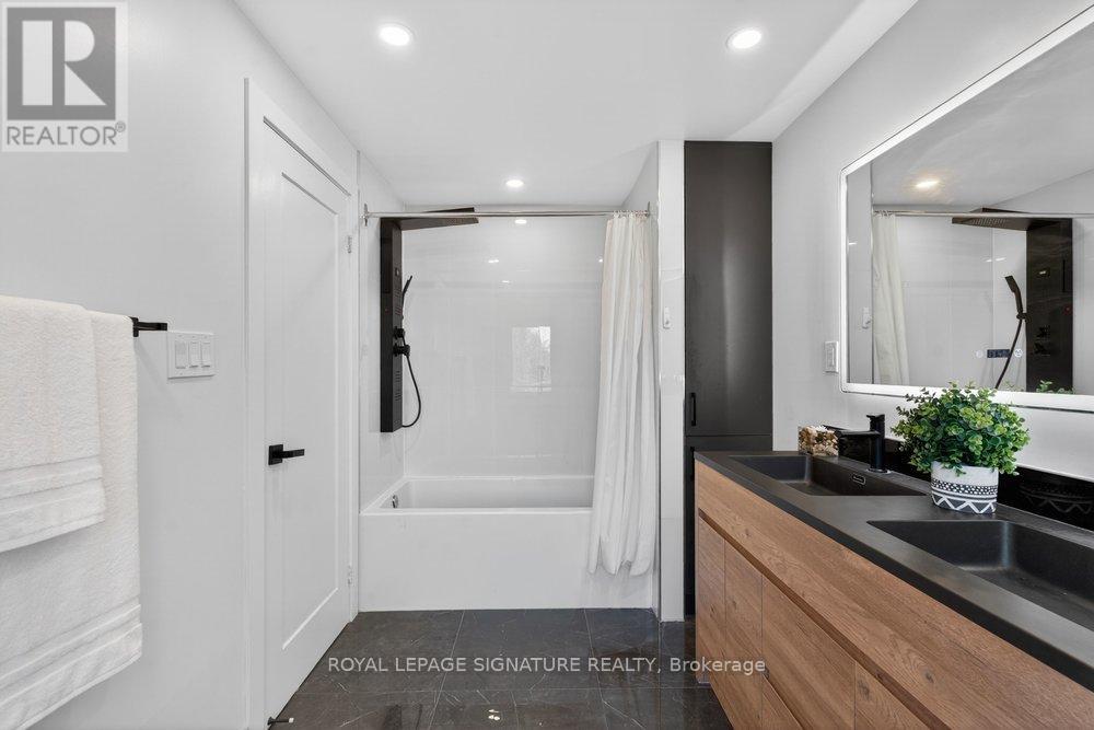 260 Dewhurst Boulevard N, Toronto, Ontario  M4J 3K8 - Photo 26 - E13789592