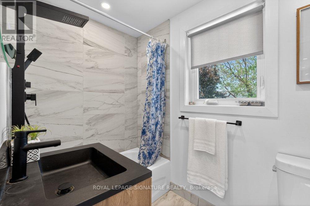 260 Dewhurst Boulevard N, Toronto, Ontario  M4J 3K8 - Photo 33 - E13789592