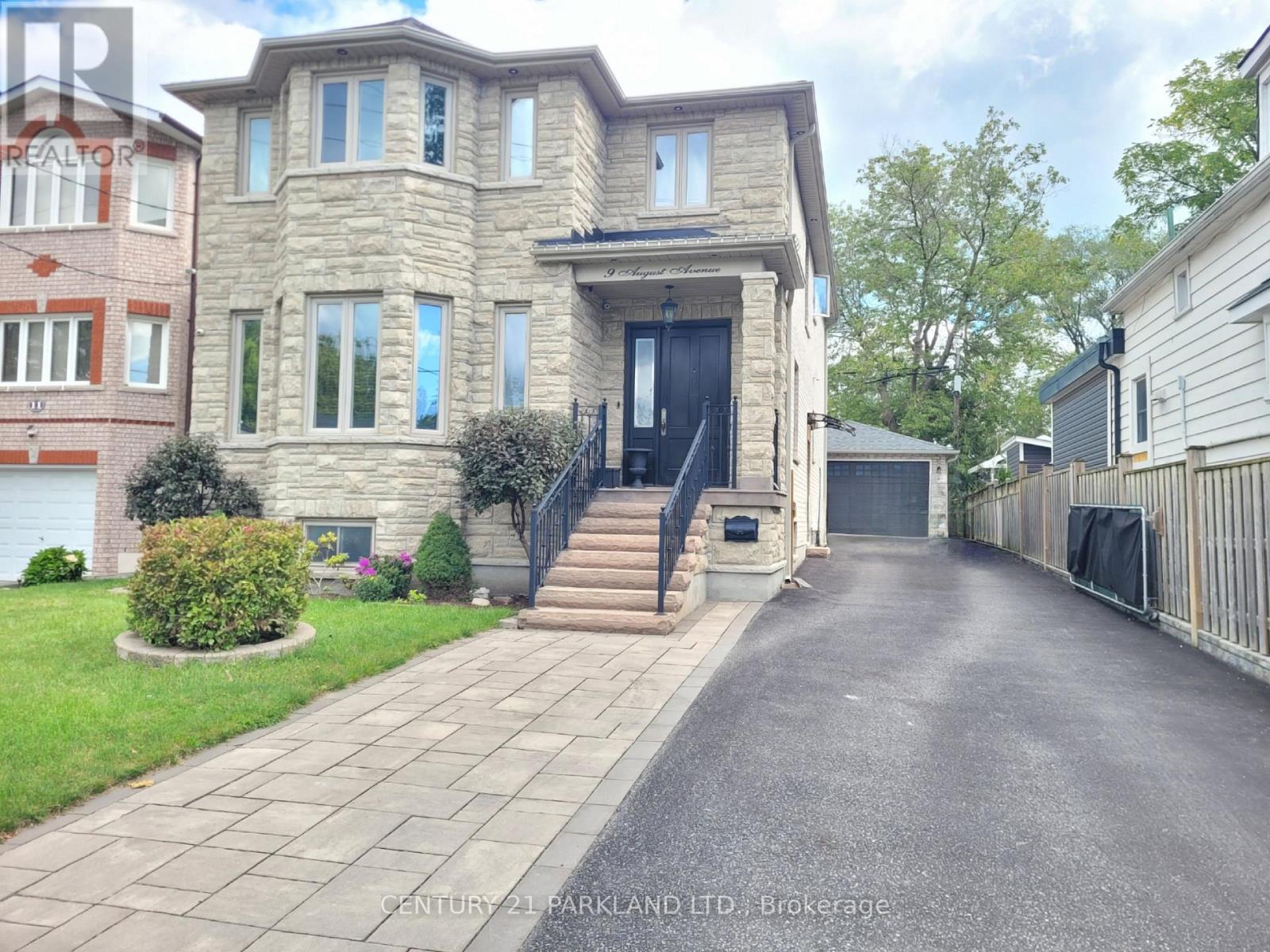 9 AUGUST AVENUE, Toronto, Ontario