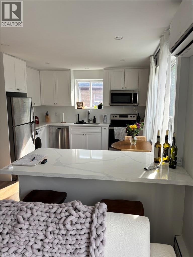 2160 Ghent Avenue Unit# 4, Burlington, Ontario L7R 1Y5 - Photo 3 - 40863820