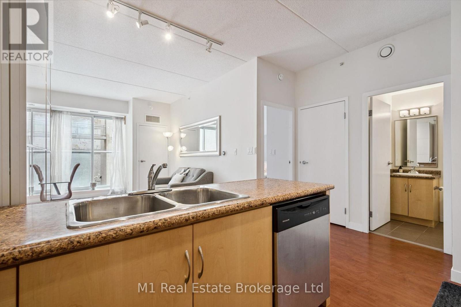 208 - 5 Gordon Street, Guelph (Downtown), Ontario  N1H 4G8 - Photo 11 - X13789616