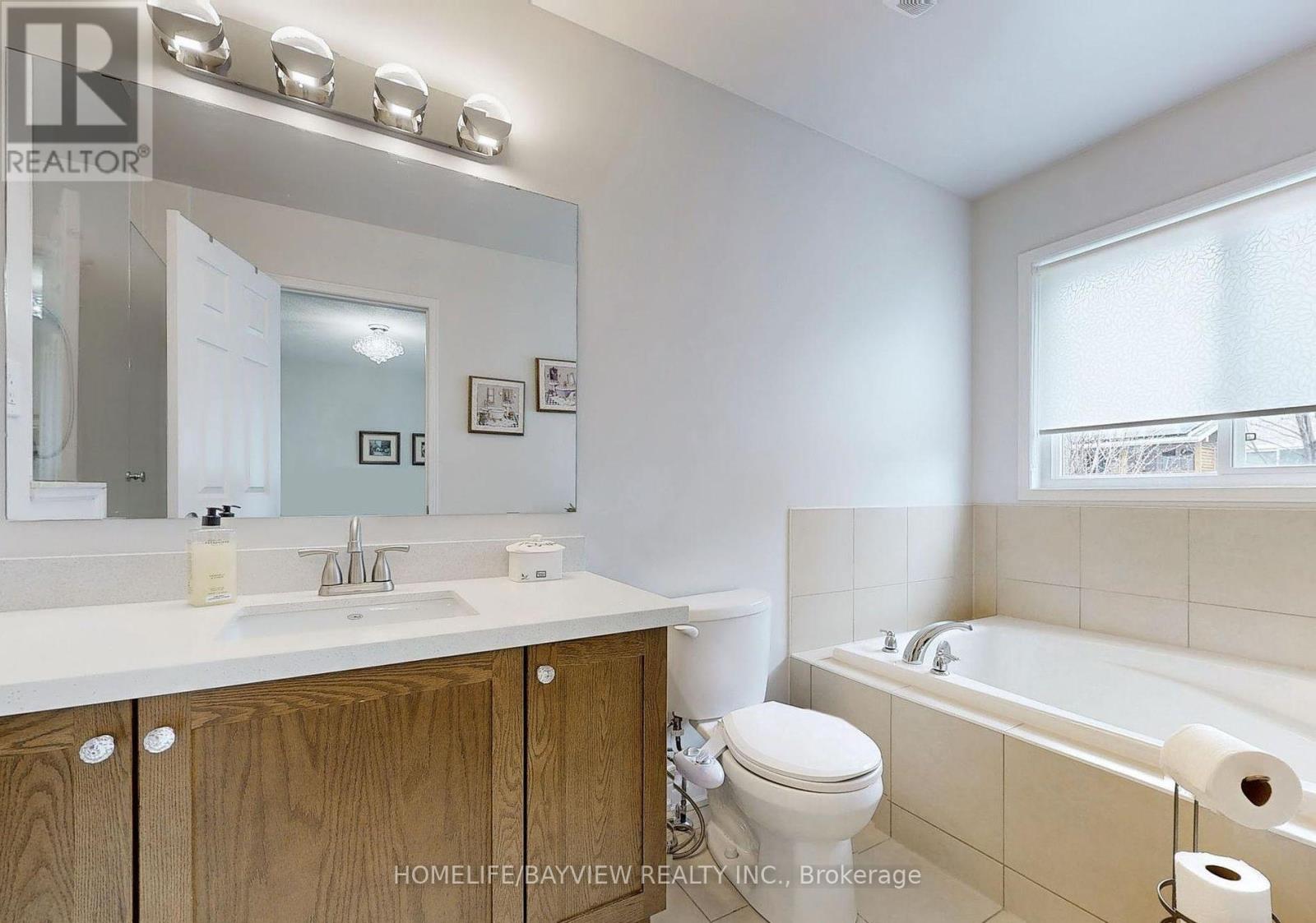245 Orr Drive, Bradford West Gwillimbury (Bradford), Ontario  L3Z 0S3 - Photo 20 - N13789604