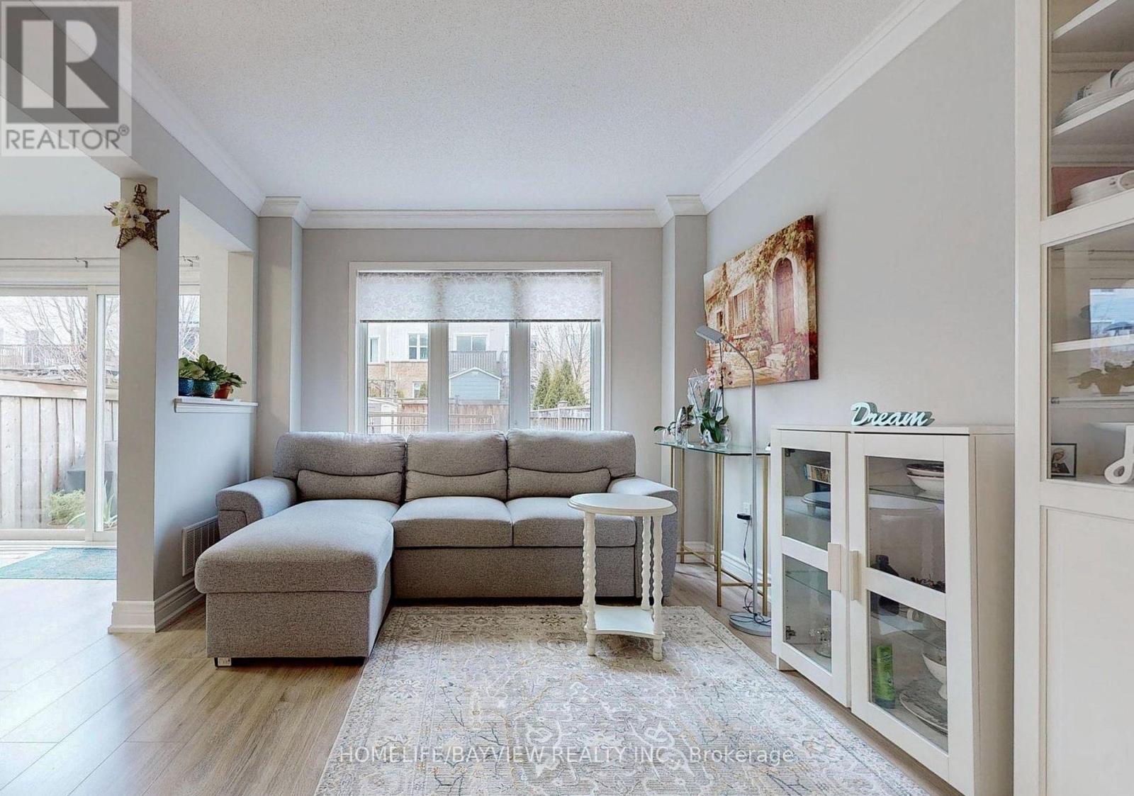 245 Orr Drive, Bradford West Gwillimbury (Bradford), Ontario  L3Z 0S3 - Photo 3 - N13789604