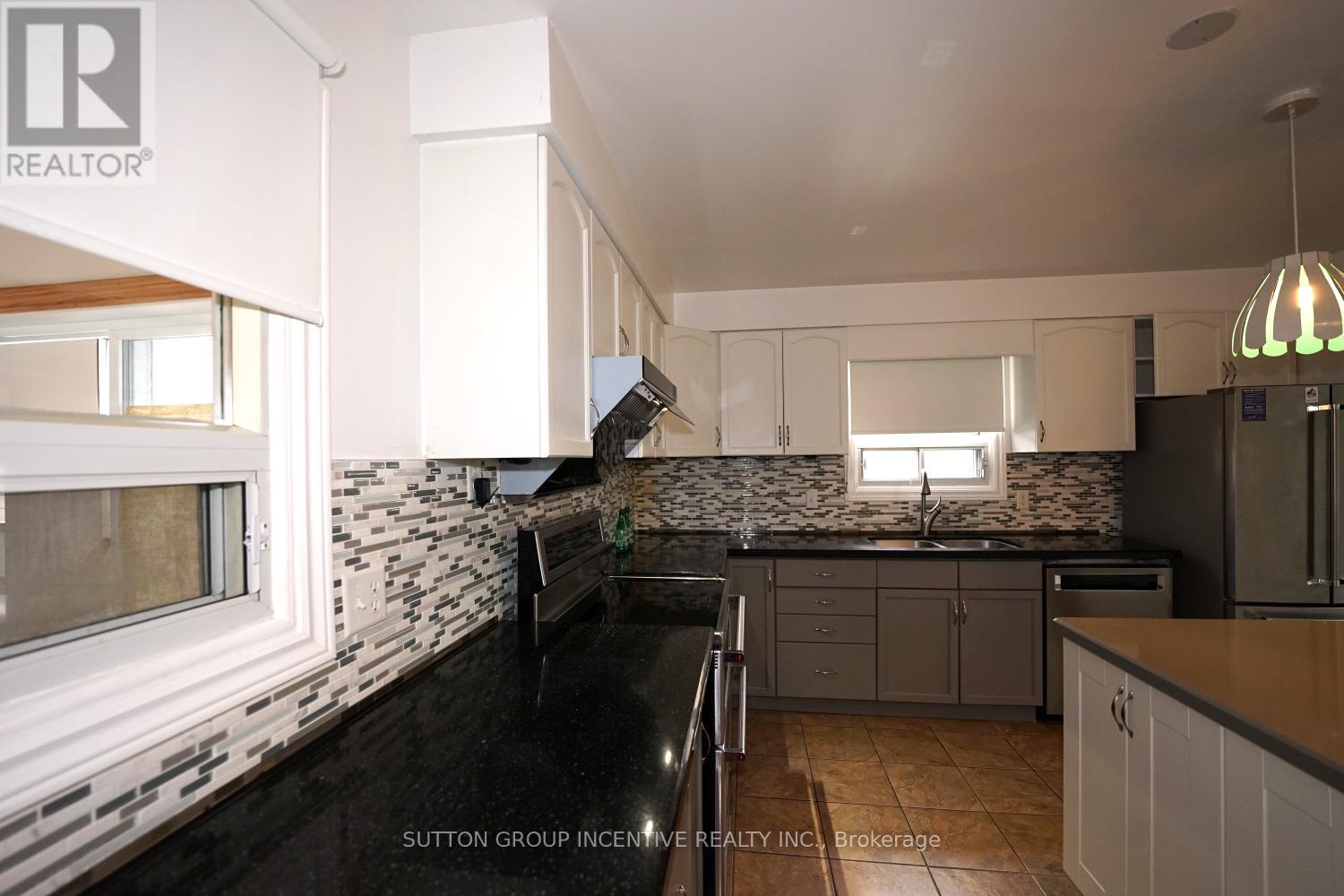 7 Huron Street, Barrie (North Shore), Ontario  L4M 5H2 - Photo 15 - S13789628