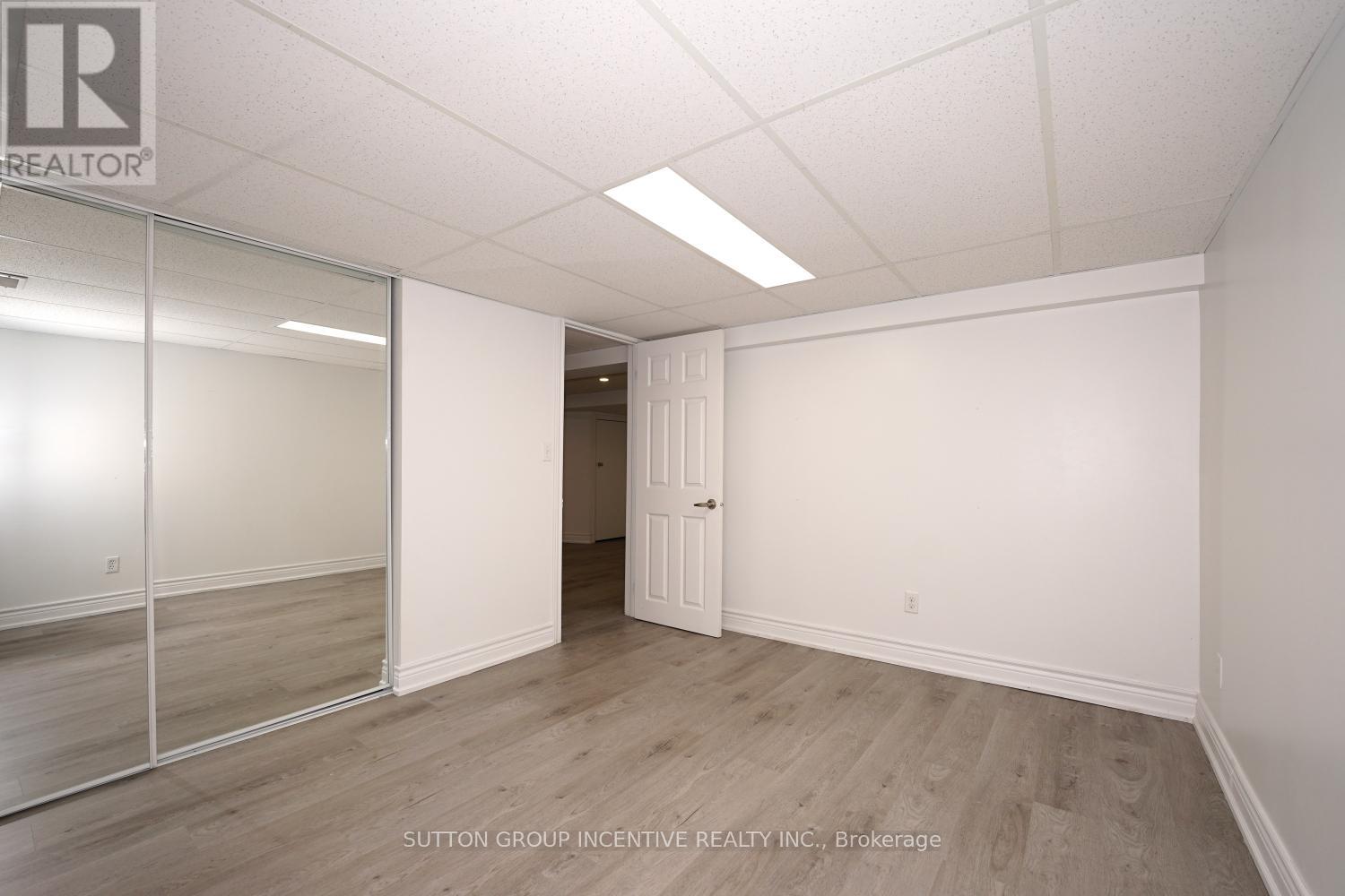 7 Huron Street, Barrie (North Shore), Ontario  L4M 5H2 - Photo 23 - S13789628