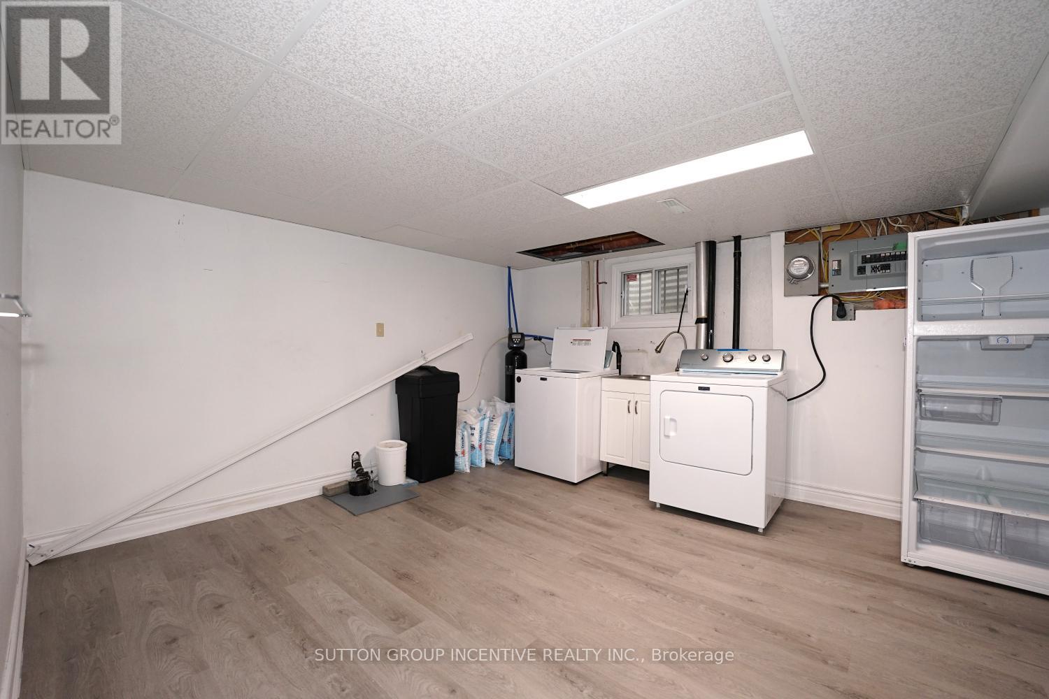 7 Huron Street, Barrie (North Shore), Ontario  L4M 5H2 - Photo 27 - S13789628