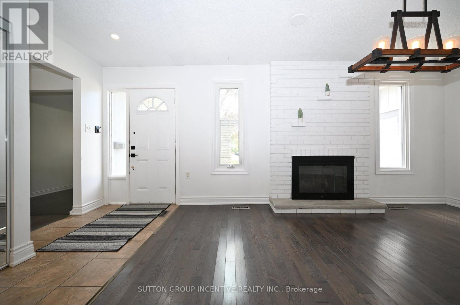 7 Huron Street, Barrie (North Shore), Ontario  L4M 5H2 - Photo 6 - S13789628