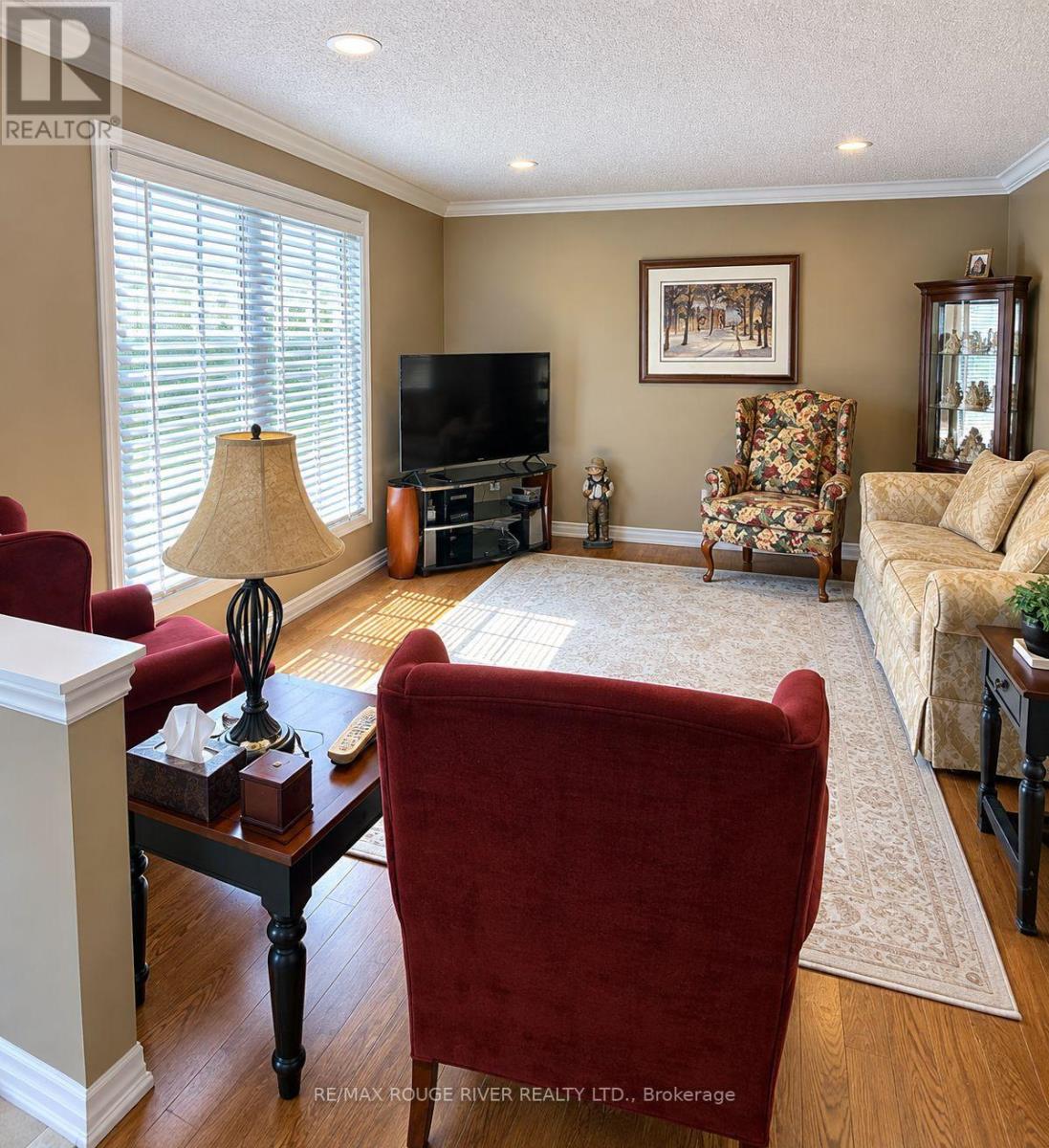 154 Wilmot Trail, Clarington, Ontario  L1B 1B9 - Photo 6 - E13780912
