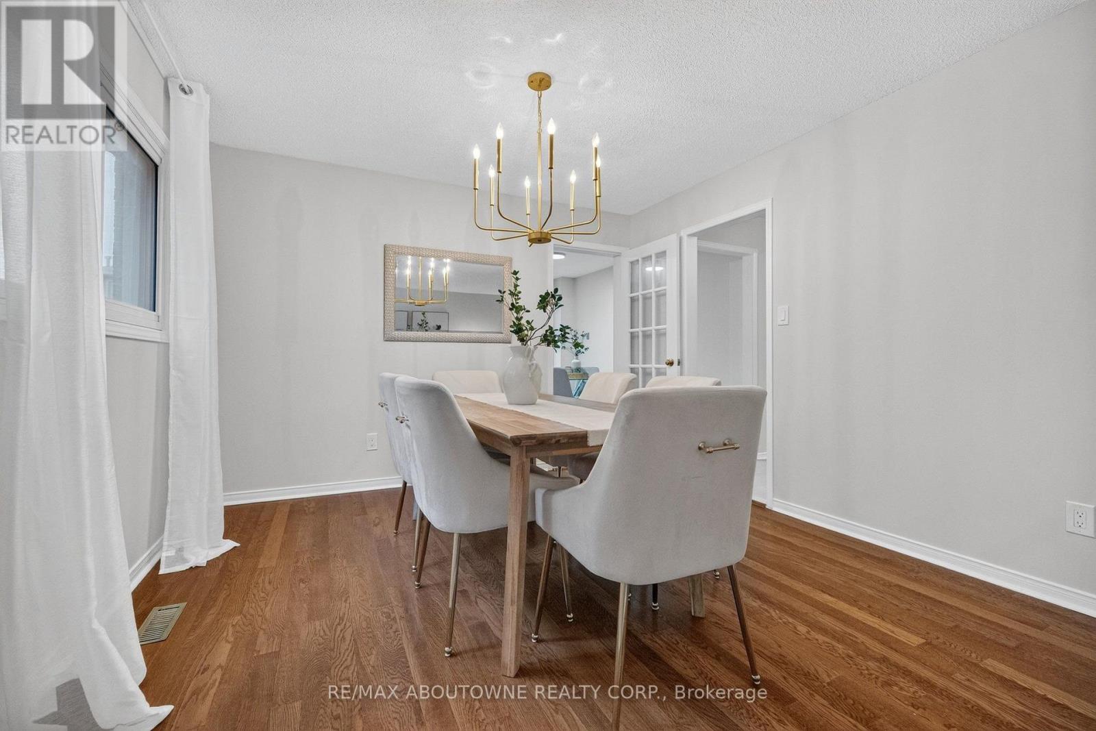 1191 Carlo Court, Mississauga (Rathwood), Ontario  L4W 3N6 - Photo 10 - W13789670