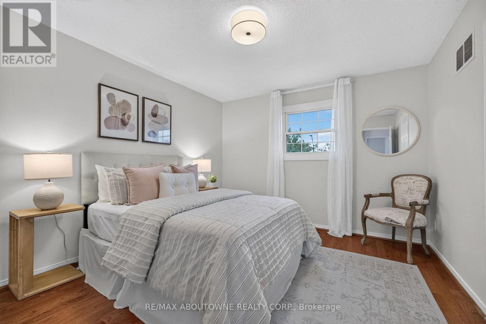 1191 Carlo Court, Mississauga (Rathwood), Ontario  L4W 3N6 - Photo 25 - W13789670
