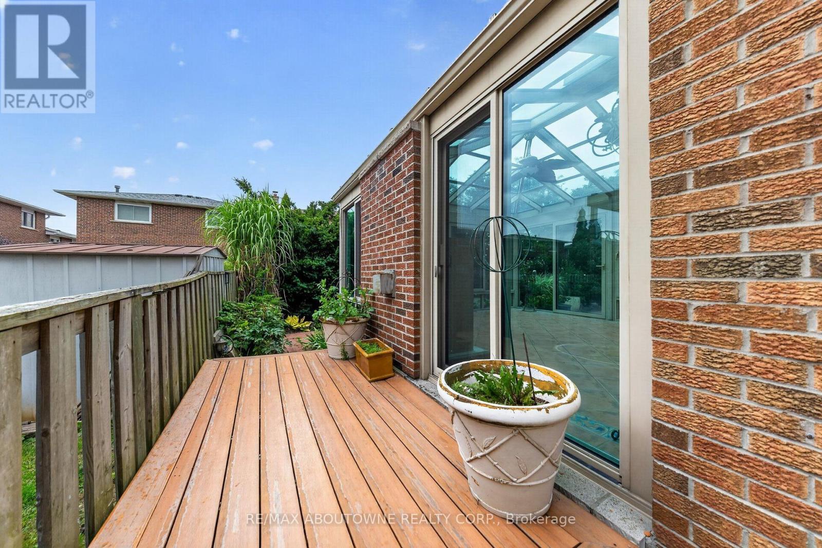 1191 Carlo Court, Mississauga (Rathwood), Ontario  L4W 3N6 - Photo 38 - W13789670