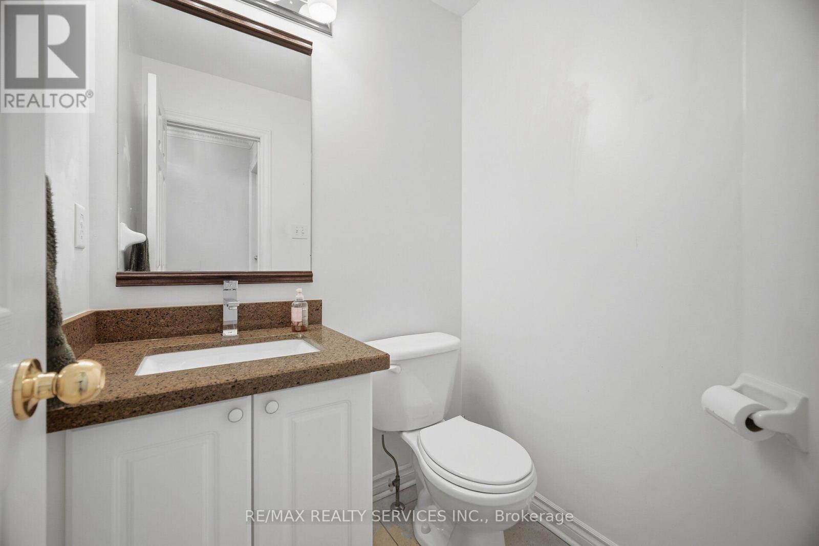 8 Riverbank Road, Brampton, Ontario  L6R 2H6 - Photo 25 - W13789744