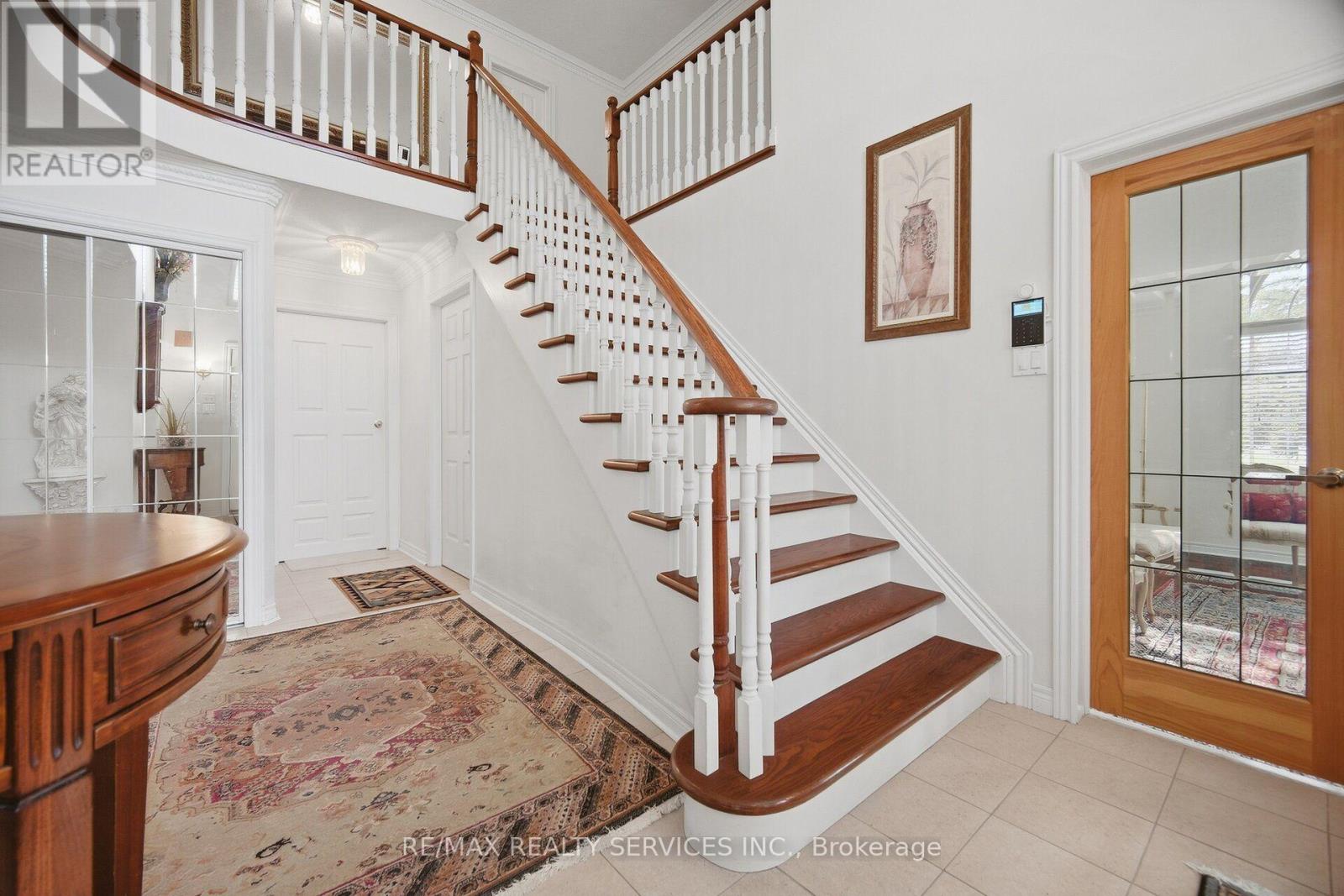 8 Riverbank Road, Brampton, Ontario  L6R 2H6 - Photo 26 - W13789744