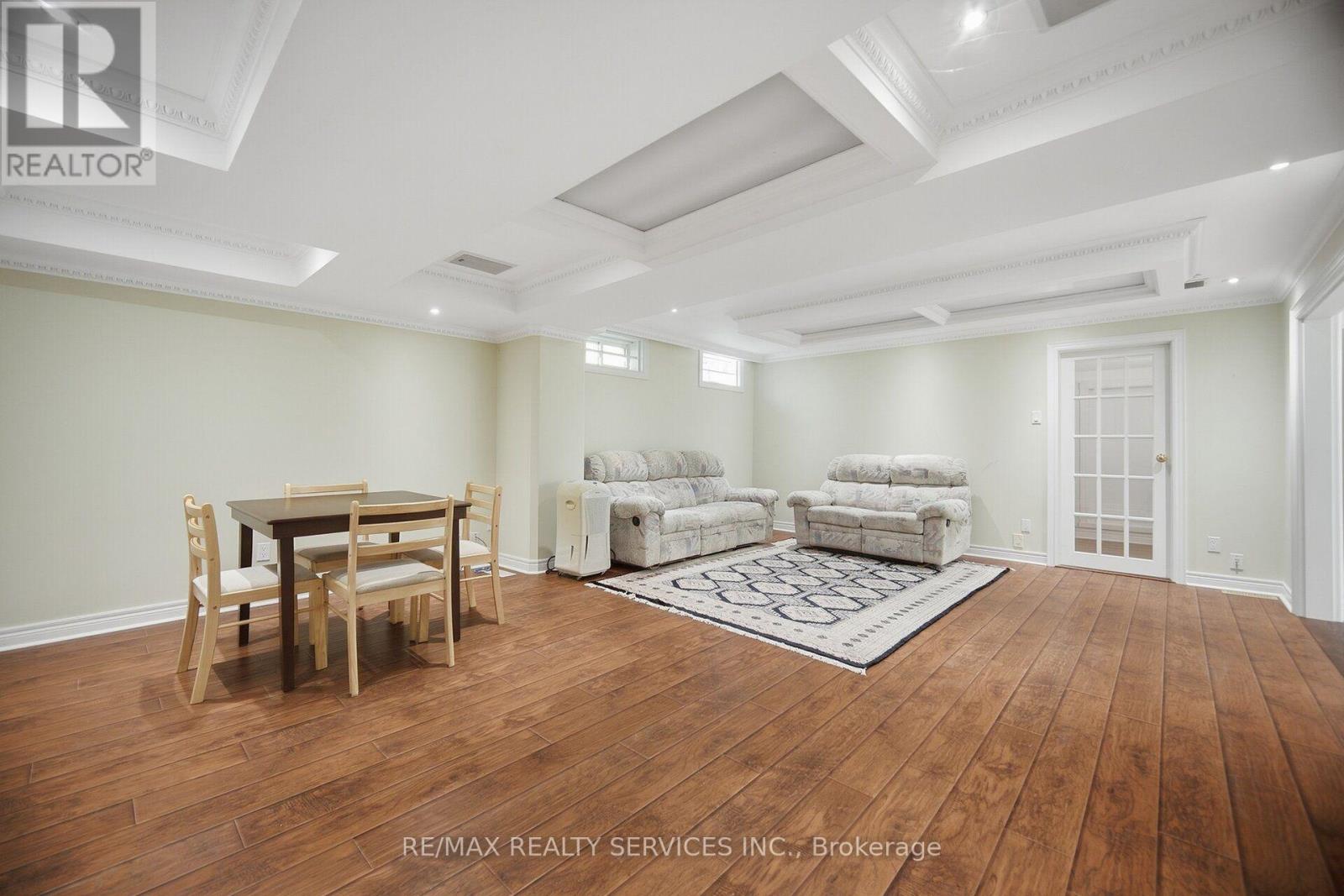 8 Riverbank Road, Brampton, Ontario  L6R 2H6 - Photo 40 - W13789744