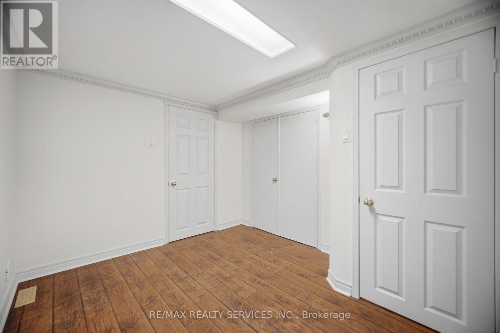 8 Riverbank Road, Brampton, Ontario  L6R 2H6 - Photo 46 - W13789744