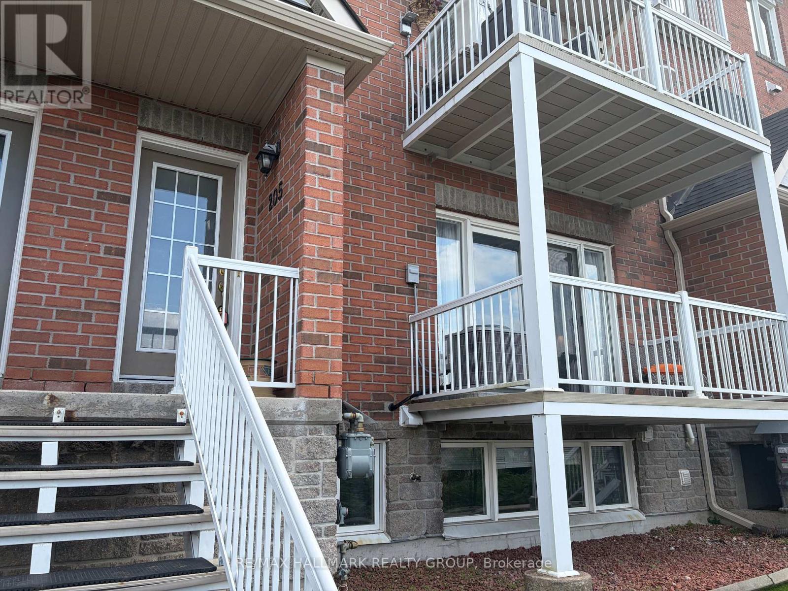 205 - 3275 ST JOSEPH BOULEVARD, Ottawa, Ontario