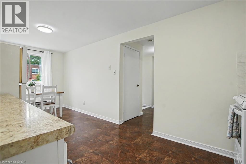 120 Country Club Drive Unit# 58, Guelph, Ontario  N1E 3K7 - Photo 13 - 40845217