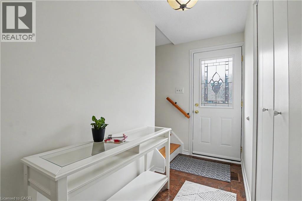 120 Country Club Drive Unit# 58, Guelph, Ontario  N1E 3K7 - Photo 4 - 40845217