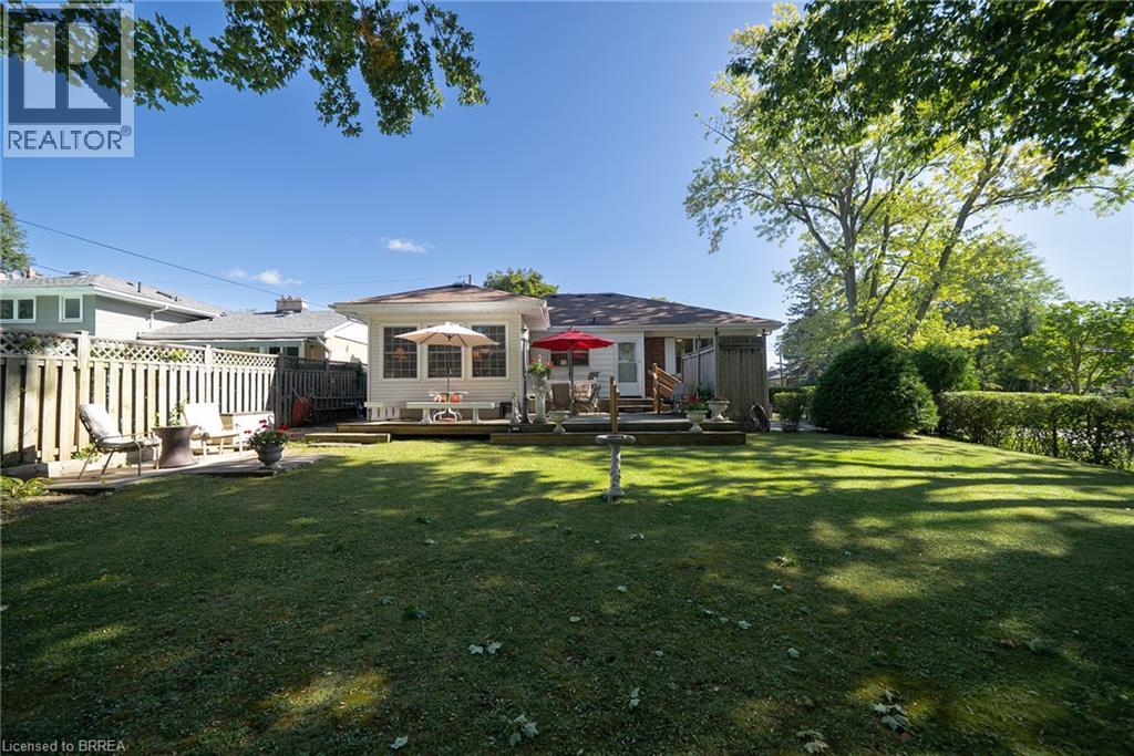 57 Devon Street, Brantford, Ontario  N3R 1M5 - Photo 32 - 40863761