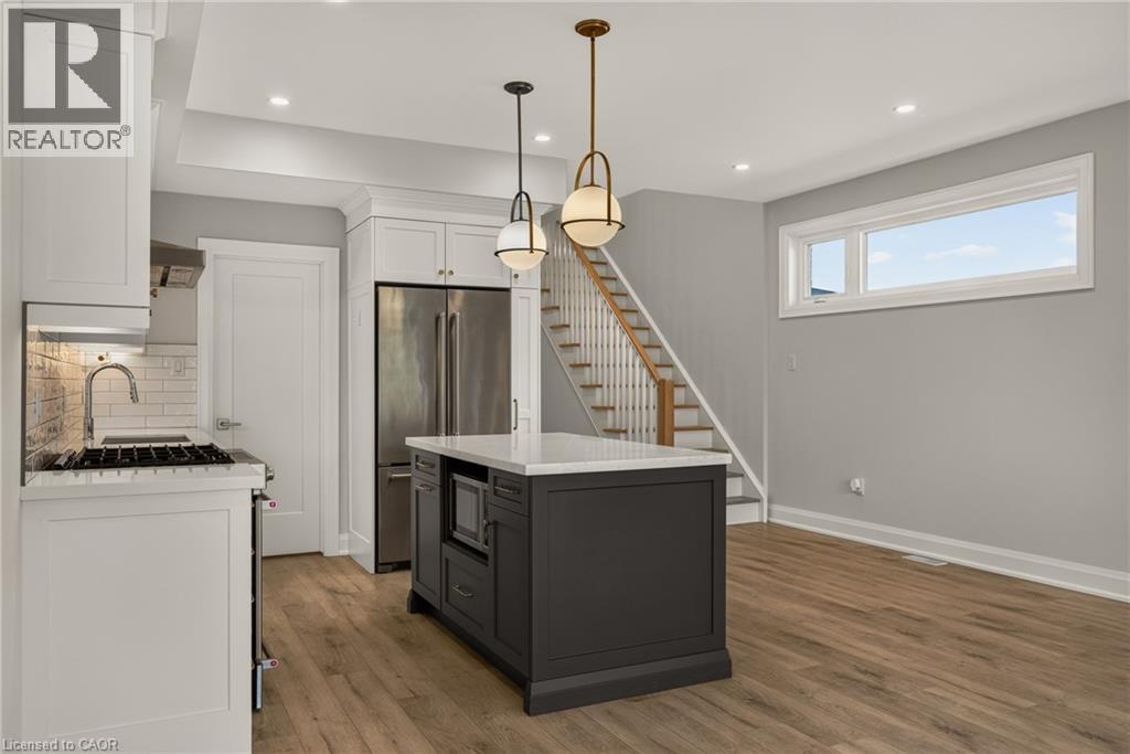 118 Springvalley Crescent, Hamilton, Ontario  L9C 0E4 - Photo 10 - 40862395