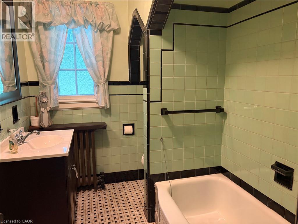1558 King Street E Unit# Main Level, Cambridge, Ontario  N3H 3R5 - Photo 10 - 40863579