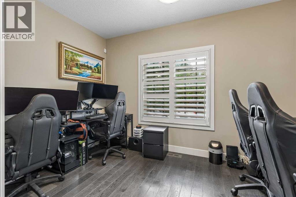 5 Mary Dover Drive SW, Calgary, Alberta  T3E 7A4 - Photo 13 - A2344328
