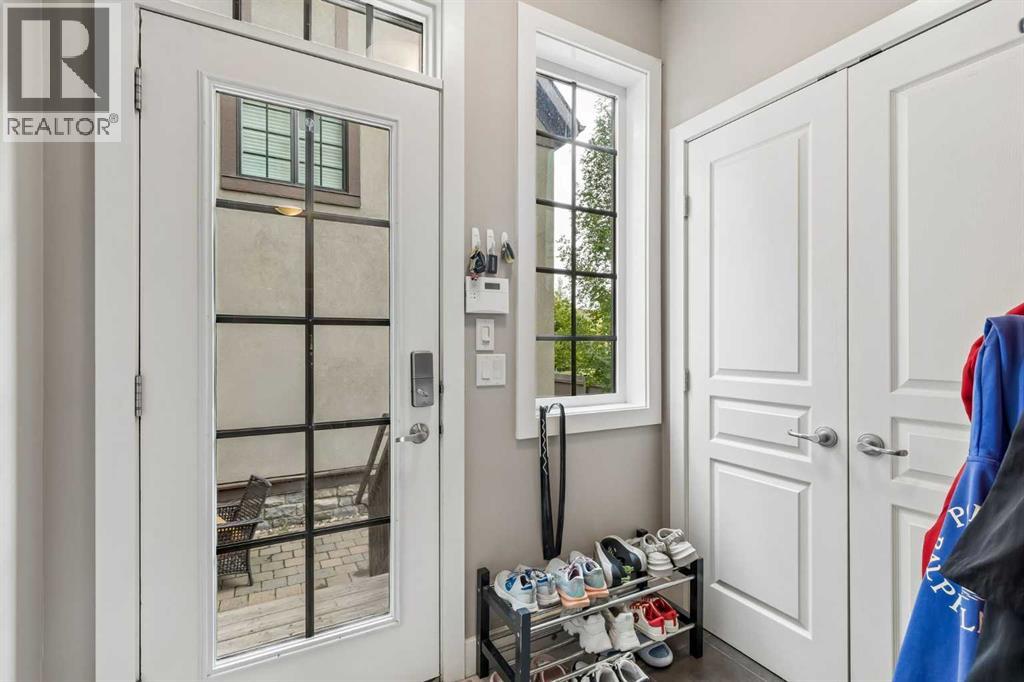 5 Mary Dover Drive SW, Calgary, Alberta  T3E 7A4 - Photo 17 - A2344328