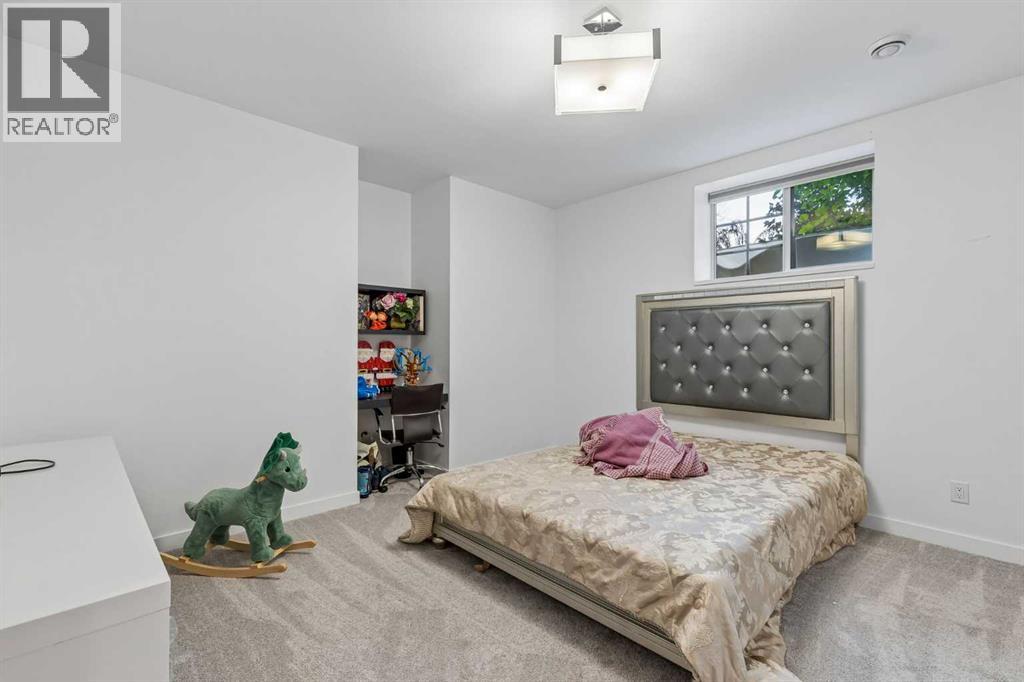 5 Mary Dover Drive SW, Calgary, Alberta  T3E 7A4 - Photo 22 - A2344328