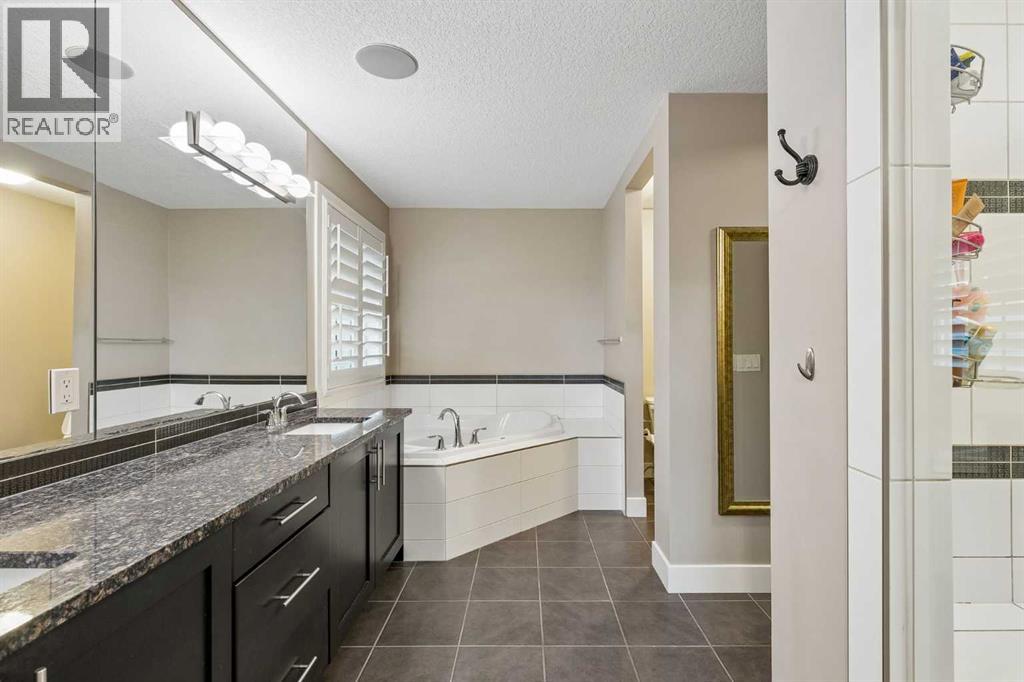 5 Mary Dover Drive SW, Calgary, Alberta  T3E 7A4 - Photo 27 - A2344328