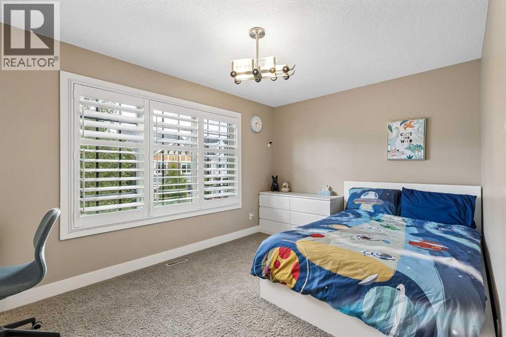 5 Mary Dover Drive SW, Calgary, Alberta  T3E 7A4 - Photo 30 - A2344328