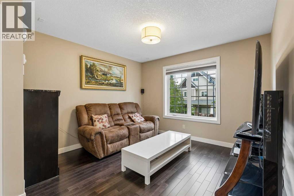 5 Mary Dover Drive SW, Calgary, Alberta  T3E 7A4 - Photo 40 - A2344328