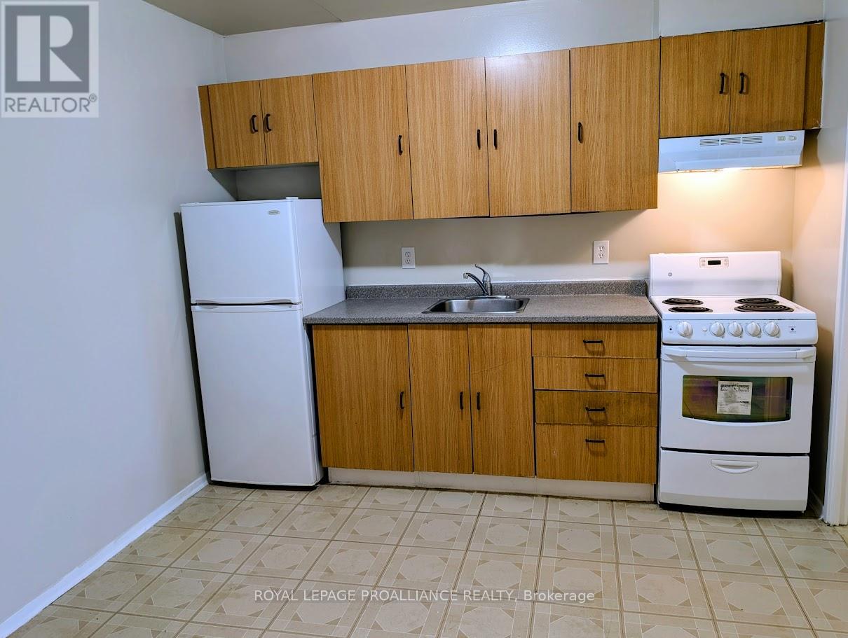 27 - 1837 Lansdowne Street W, Peterborough (Otonabee Ward 1), Ontario  K9K 1R4 - Photo 2 - X13789820