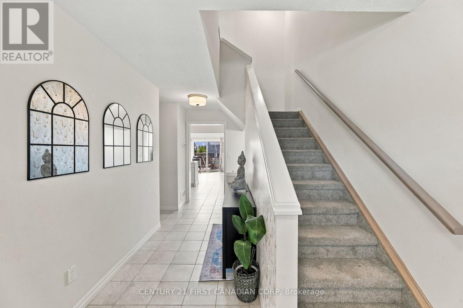 56 Cortland Terrace, St. Thomas, Ontario  N5R 0J7 - Photo 4 - X13789938
