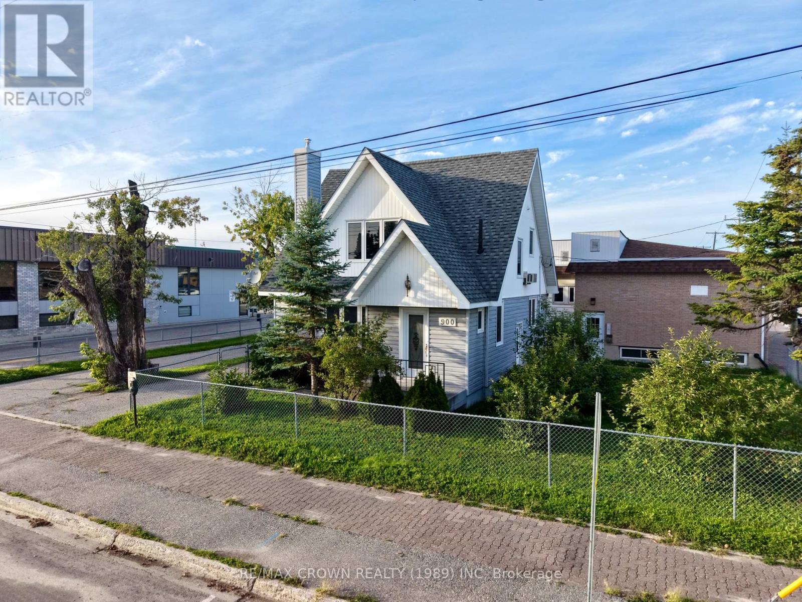 900 Prince Street, Hearst, Ontario  P0L 1N0 - Photo 1 - T13789784