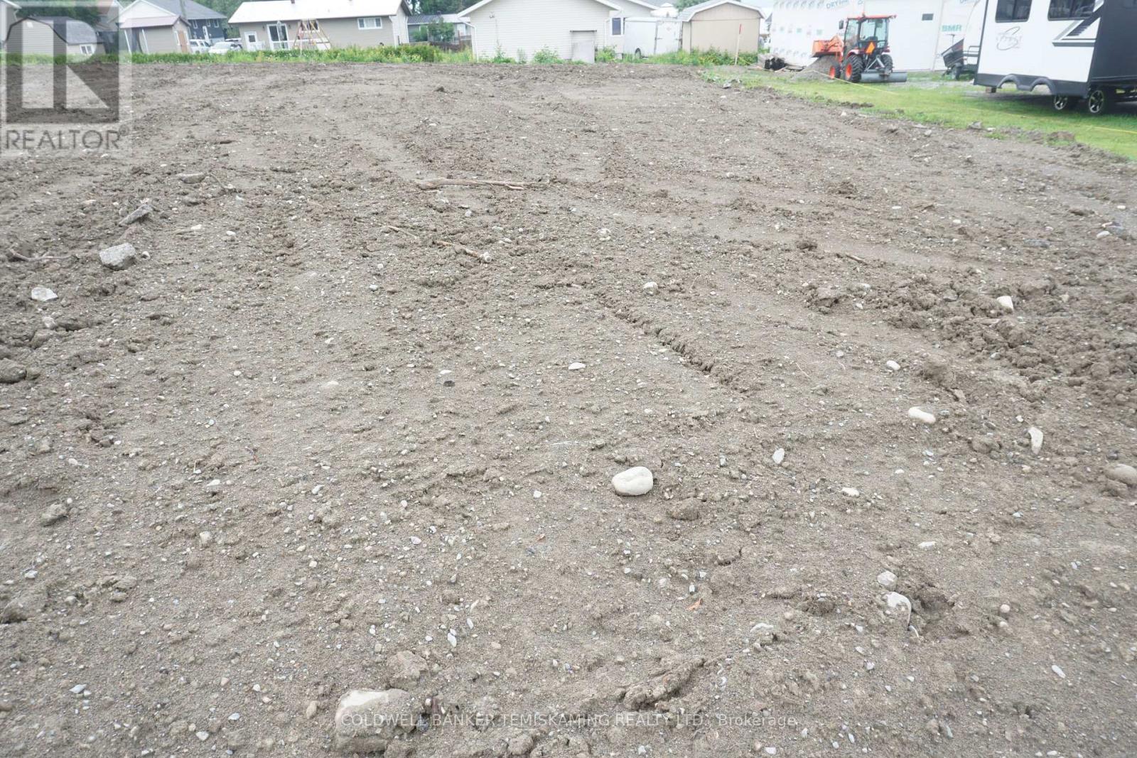 LOT 74 ALBERT STREET, Temiskaming Shores, Ontario