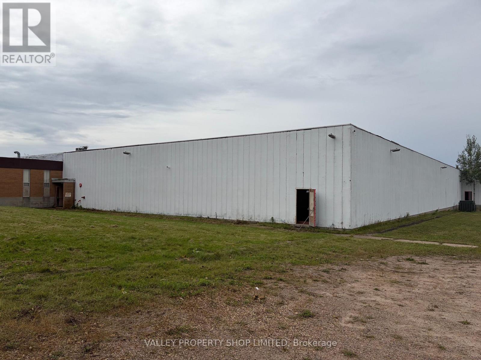 950 Mackay Street, Pembroke, Ontario  K8B 1A1 - Photo 4 - X13789898